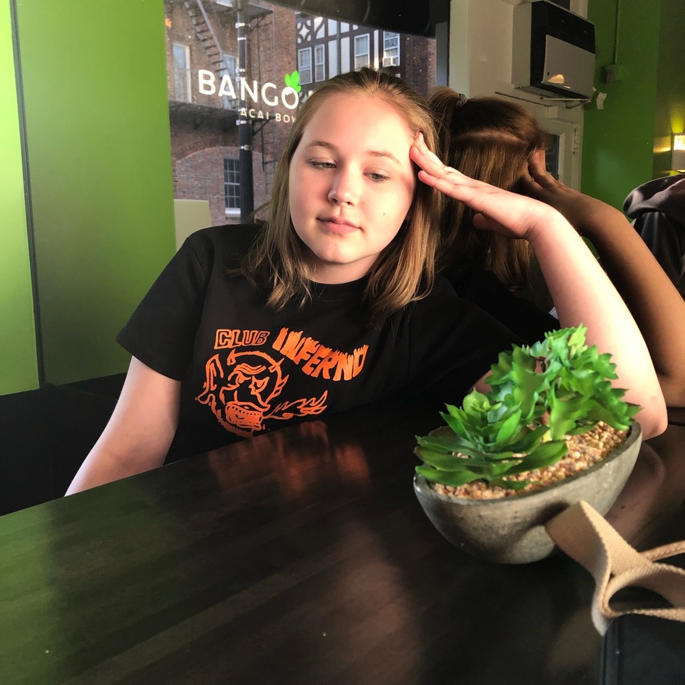 Meet your Posher, Helen